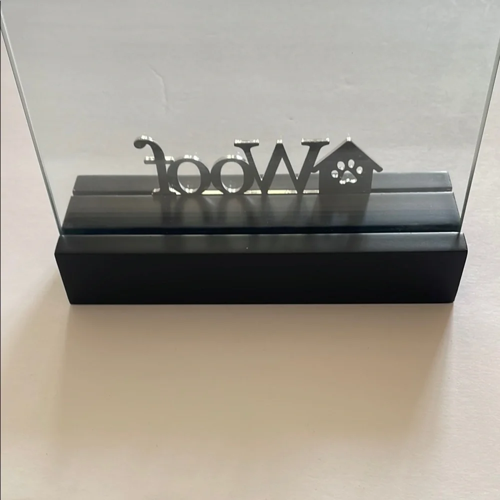 Malden Silver 'Woof' Glass Picture Frame‎